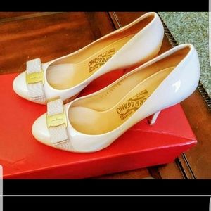 Salvatorre Ferraganmo Heels